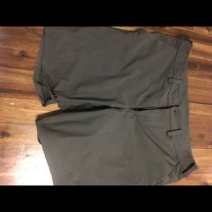 Men’s lululemon grey 9” shorts 34 waist
